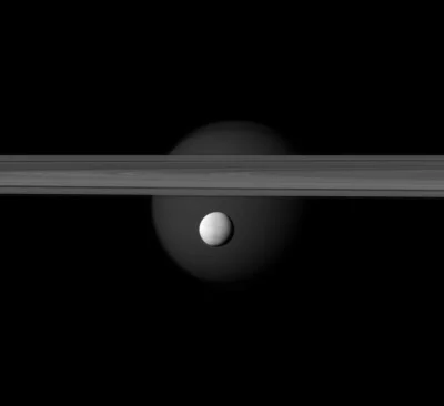 kono123 - Enceladus i Tytan księżyce Saturna zdjęcie z Cassini 12 marca 2012r

#cie...