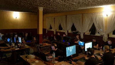 A.....s - Ostatnie LAN party jakie zorganizowałem 2 lata temu
q3
cod1
cod4
i warc...