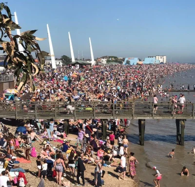 Unforg1vable - Spokojne popołudnie (7maj) w #southend #uk na plaży.
