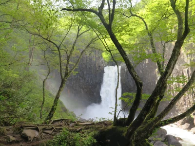 Lookazz - > Waterfall in Nagano, Japan

#dzaponialokaca <==== czarnolistuj 

#ear...