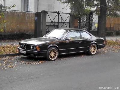 k.....l - Patrzcie Mirki jaki dresowóz mi dzisiaj przed oknami zaparkował. 

#bmw #ca...