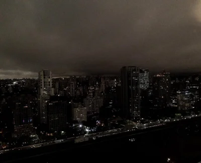 lewoprawo - Livestream z São Paulo. Te szare obłoki to nie chmury. To dym z płonących...