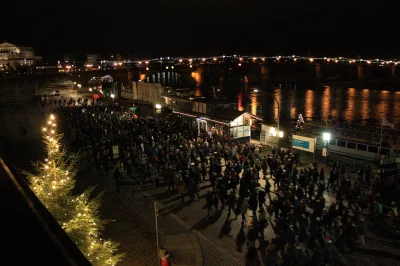 Paul167 - Akurat wczoraj byłem przejazdem w Dreźnie i natknąłem się na kontrmanifesta...