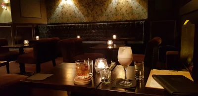 Guta - Backroom bar - oficjalnie najbardziej fancy lokal w Warszawie (｡◕‿‿◕｡) 

Klima...