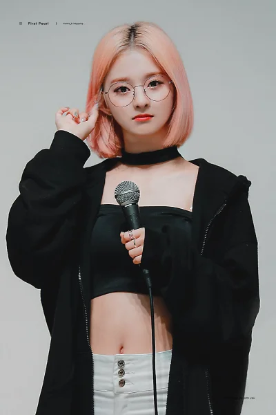 XKHYCCB2dX - #nagyung #fromis9 
#koreanka