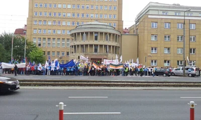 Piter232 - Związki zawodowe kolejowe pod Ministerstwem Transportu. Tu już duża ekipa ...