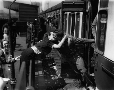 N.....h - Londyn
#fotohistoria #1940 #zdjeciazwojny