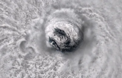 angelo_sodano - Oko huraganu Jose, zdjęcie wykonane przez satelitę Sentinel-2A, 9 wrz...