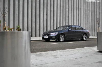 pussyrider - Mireczki wymęczyłem wreszcie materiał o najnowszej BMW serii 7, a dokład...