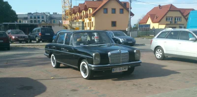 masiej - Wooow, w moim pięknym mieście #olawa. #carboners #samochody #mercedes