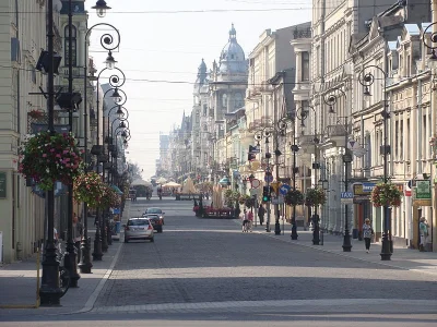 Heninger - Łódź to typowe postindustrialne zaniedbane miasto... 
pełno tak pięknych ...