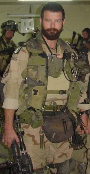B.....w - Bob Horrigan, Delta Force, zginął 17 czerwca 2005 w Iraku.

 #omfgdelta #...