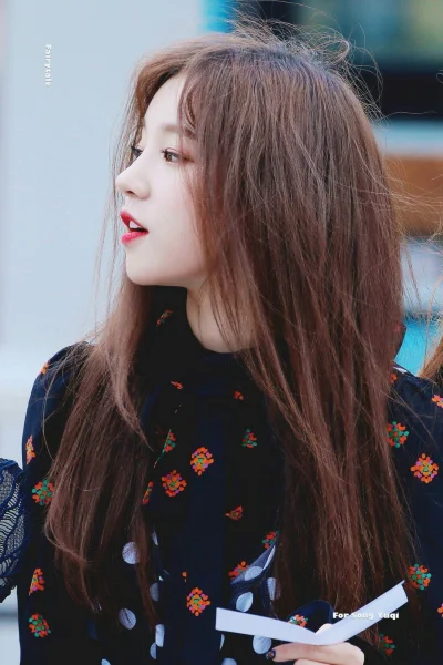 czasuczas - #Yuqi
#gidle #chinka