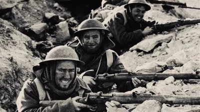 Artituti - Nieznane zdjęcie Roberta Makłowicza w armii brytyjskiej podczas II wojny ś...