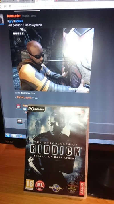 Lookazz - @foxmurder: no elo 

Assault on Dark Athena zawiera odświeżoną wersję Esc...