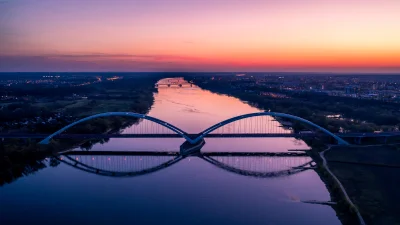 Anaboll - Hej, wrzucam ustrzelone niedawno zdjęcie mostu nad Wisłą w Toruniu.
Przyci...