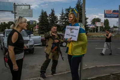 Bellow - Ruscy złapali domniemanego ukraińskiego "szpiega" w Doniecku.

#ukraina #ros...