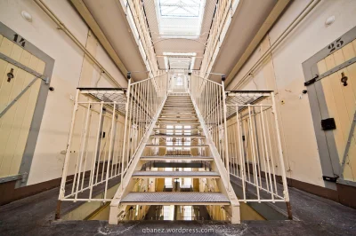 ibanezbass - 203. Opuszczone więzienie
#qbanez #q365 #365zdjec #projekt365 #fotograf...