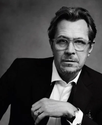 szyn3k - Gary Oldman #!$%@? król życia, ziomek mimo 50 lat na karku wygląda jak prawi...