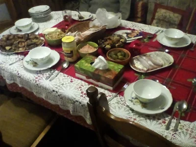 anonymous_derp - Wesołych Świąt! ( ͡° ͜ʖ ͡°)

#jedzenie #gotujzwykopem #jedzzwykope...