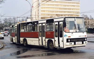 I.....0 - @bartiprog: @Mibars: a z ciekawostek to w Moskwie jeździły Ikarusy z takim ...