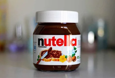 V.....s - Niewiele osób wie, ale jedzenie kremu orzechowego Nutella bez masła to bard...