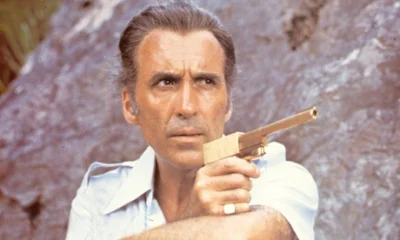 ponton - Zagrał też Francisco Scaramangę w Człowiek ze złotym pistoletem. Smaczku dod...