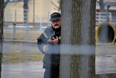 Mawak - @Betterway: Typowa jednostka wojskowa NATO w tej części europy broniona przez...