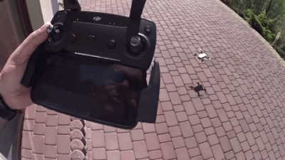 Kalwi - Patrzcie jak delikatnie wylądował swoim dronem. Gdyby to był dron na testy to...