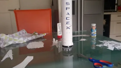 denis-szwarc - #spacex kończę właśnie nóżki, dziś efekt końcowy :D 5 dni pracy się op...