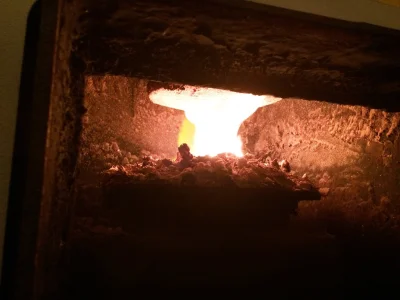 Jefrey - @Asterling: Pozdrowienia ze wsi, 23°C here, łażę w gaciach i wszystkie okna ...