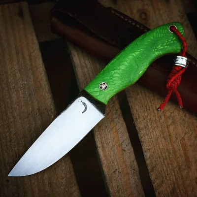 W.....m - @KYQ: Chyba najbardziej od @Trollsky podoba mi się ten nóż, jedynie kolor r...