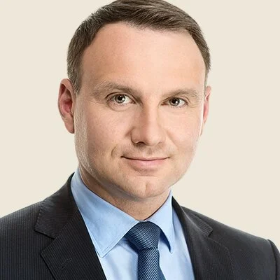 G.....k - Ciekawe ile plusów uzbiera Andrzej Duda. 
SPOILER