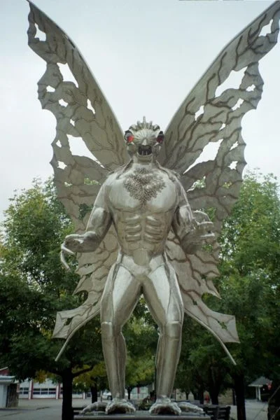 Kewon - #historiajednejfotografii #historia
Mothman (ang. człowiek-ćma, rzadziej Bir...