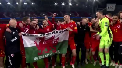 O.....9 - Rozbawiony Bale z flagą:
Walia, Golf, Madryt - w takiej kolejności.
#pilk...