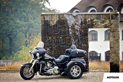 wentynski - Kto widział takiego #harley ? Trajka rulez ;)

http://www.wykop.pl/link/1...