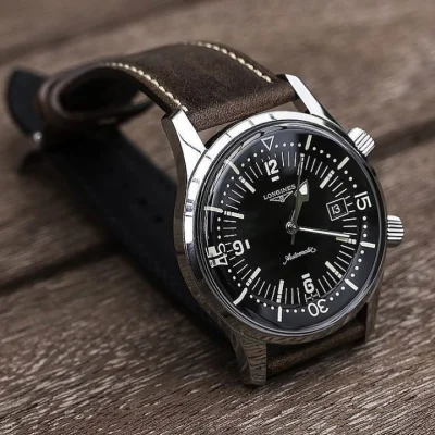 drslamp - #watchboners #zegarki

Hej, macie moze pomysl gdzie kupic podobny pasek?