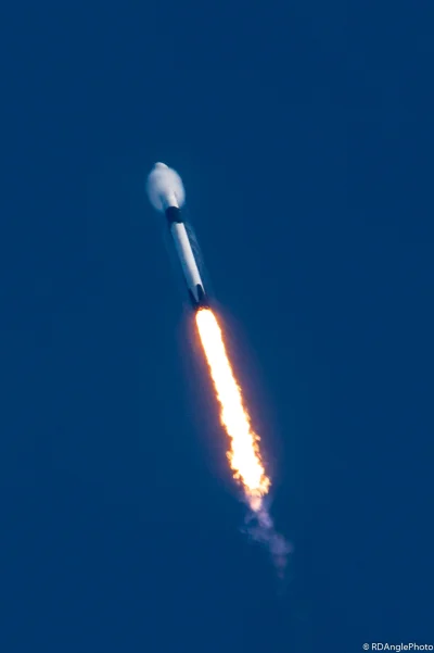 O.....Y - Falcon 9 podczas wczorajszego startu ʕ•ᴥ•ʔ

#spacex