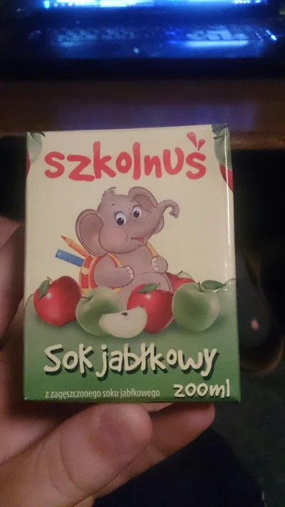 RadioaktywneRacuchy - Ja i mój soczek pozdrawiamy xD 
#soczkiboners