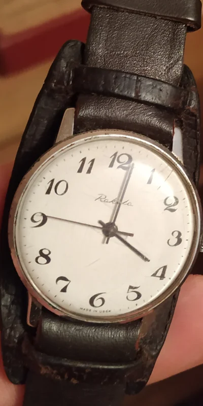 PsotnyWiatr - Znalazłem w domu po dziadkach taki zegarek. Made in USSR, więc pewnie n...