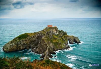 Sensitive - Wyspa Gaztelugatxe, Hiszpania


 Gaztelugatxe to niewielka wysepka w Zato...