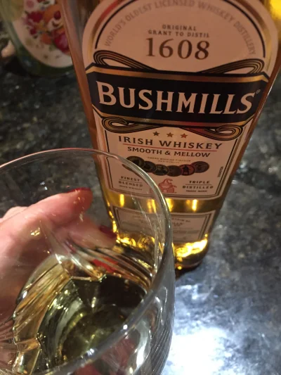 MyshaM - Zdrowie tych, za których piję ( ͡° ͜ʖ ͡°) 

#whisky #whiskey #pijzwykopem #g...