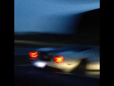ScroogeMcDuck - @Yaser: Polecam "fly-by" Ford GT40 wyprzedzający Nissana GTR przy 300...