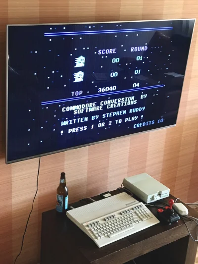 kalee7 - Mój prezent komunijny znów na chodzie! 

#retrogaming #retrocomputing #commo...