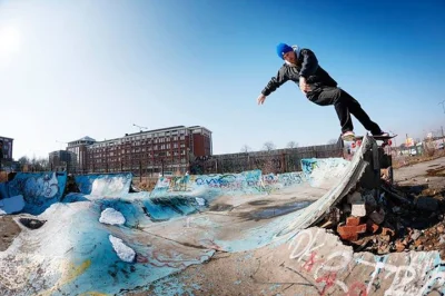 kapecvonlaczkinsen - Mike Vallely w Malmo, Szwecja 2013

#skateboarding #deskorolka #...