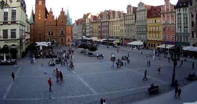 A.....k - To obraz z kamerki pokazującej rynek we Wrocławiu i powiem wam, że Polska t...