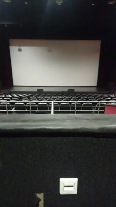 Trajforce - Jetsem w kinie na Kapitan Marvel i razem ze mną na sali jest z 6 osób XD ...