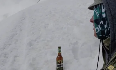 krejdd - Dodam jeszcze, że to jedyny człowiek, który wszedł na Elbrus tylko po to, że...