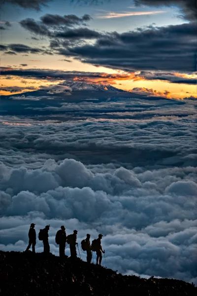 c.....w - Wschód Słońca nad Kilimandżaro #earthporn