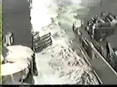 Laliqu - Tutaj lepsza akcja. 
1988 soviet ramming USS Yorktown CG 48 in black sea